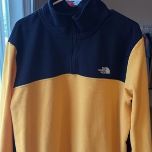 North Face 1/4 Zip Sweatshirt. XL. EXCELLENT CONDITIONS.